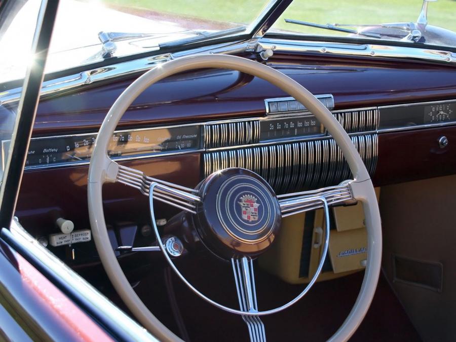  Cadillac Series 62 Convertible Coupe 1940 года  (фото 3 из 3)